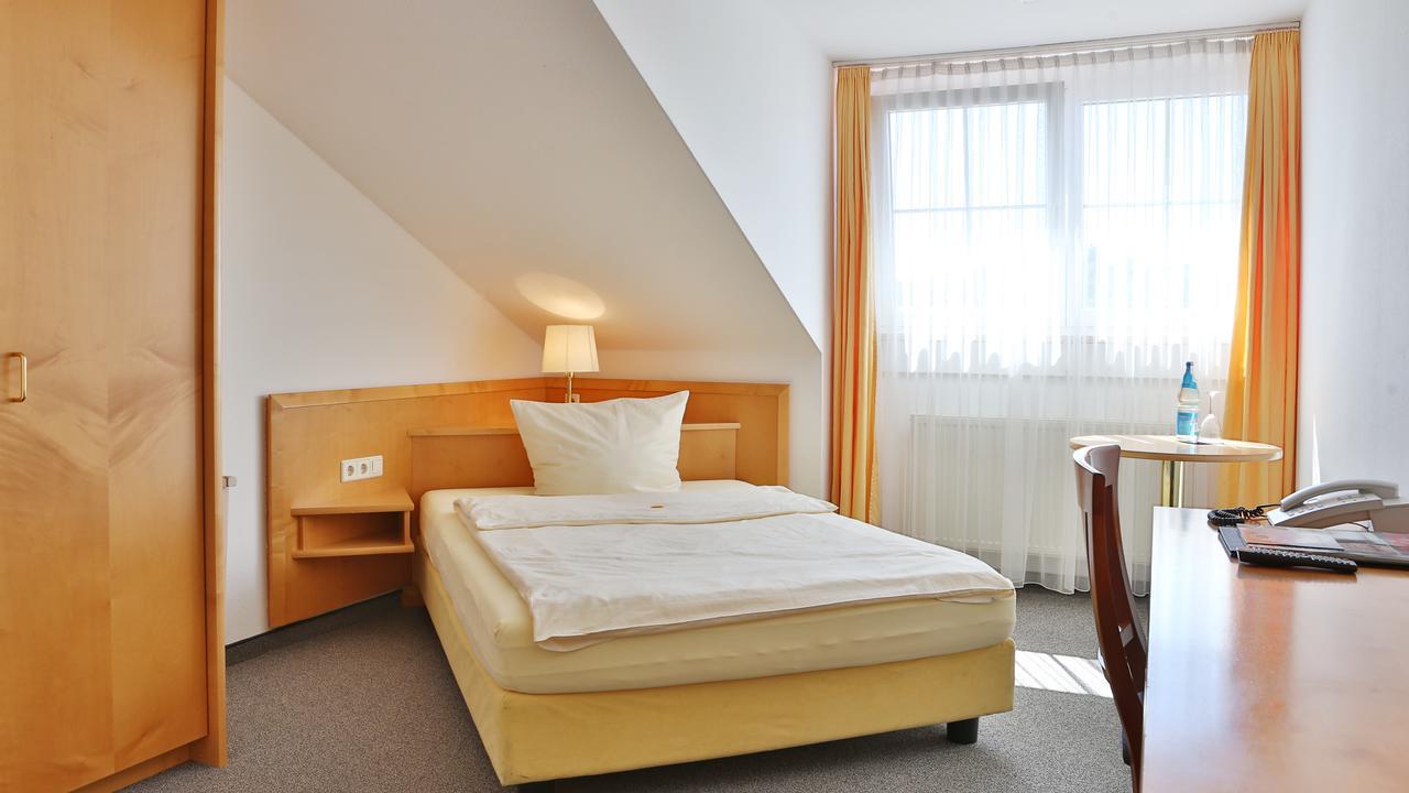 غومارنغن Hotel Alznauer Hof المظهر الخارجي الصورة